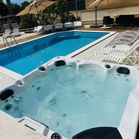 Apartment Dida I Mara Malinska Kültér fotó
