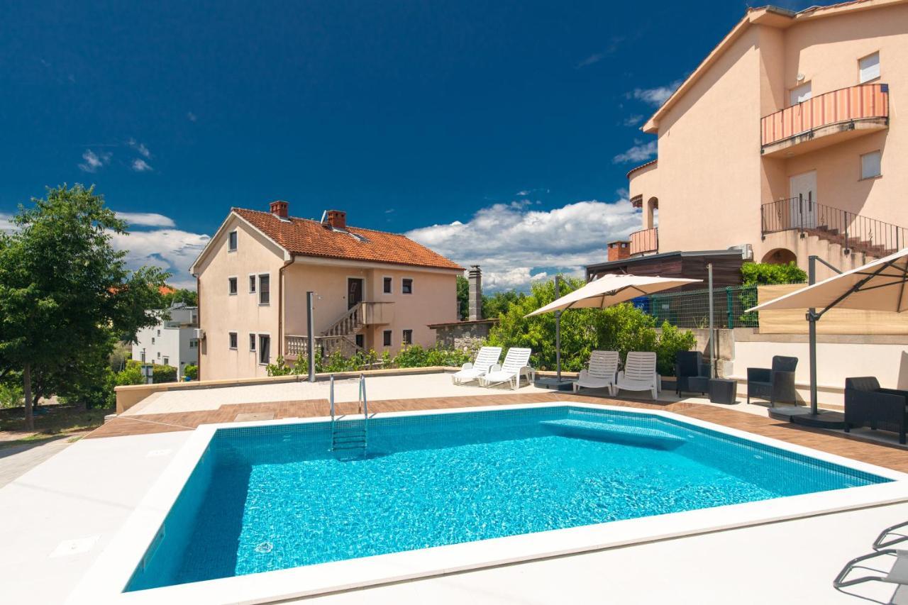 Apartment Dida I Mara Malinska Kültér fotó
