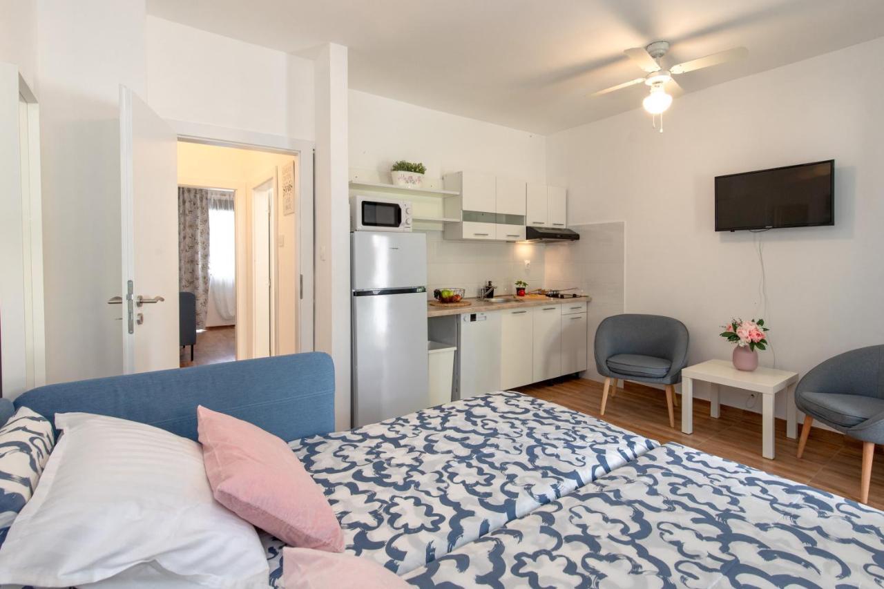 Apartment Dida I Mara Malinska Kültér fotó