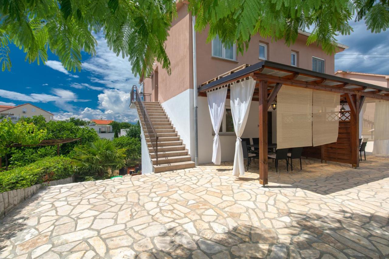 Apartment Dida I Mara Malinska Kültér fotó