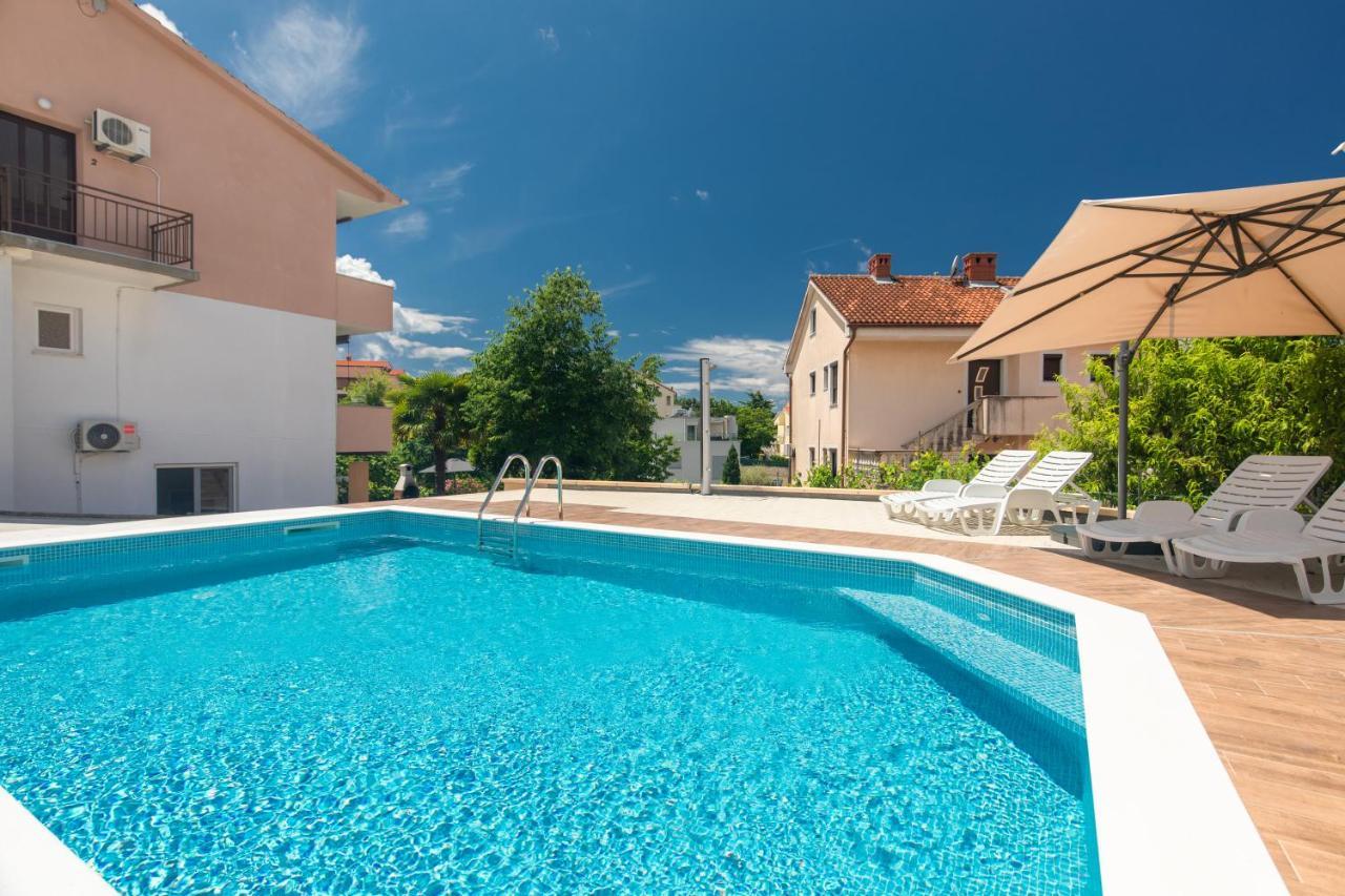 Apartment Dida I Mara Malinska Kültér fotó