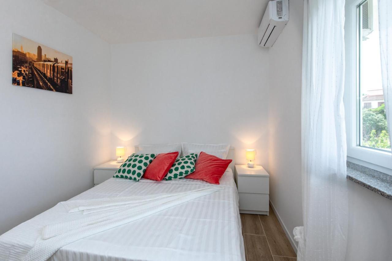 Apartment Dida I Mara Malinska Kültér fotó